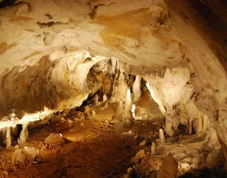 Urdazubiko lezeetarako sarrera bikoitza