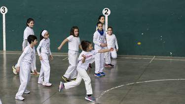 Nafarroako neska pilotari ttikien topaleku izanen da Lesaka larunbat goizean