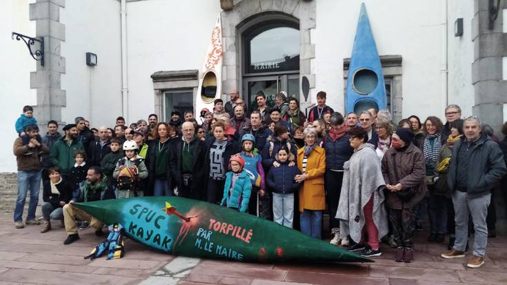 Senpereko SPUC Kirolak taldeko kayak atala haserre dago herriko etxearekin