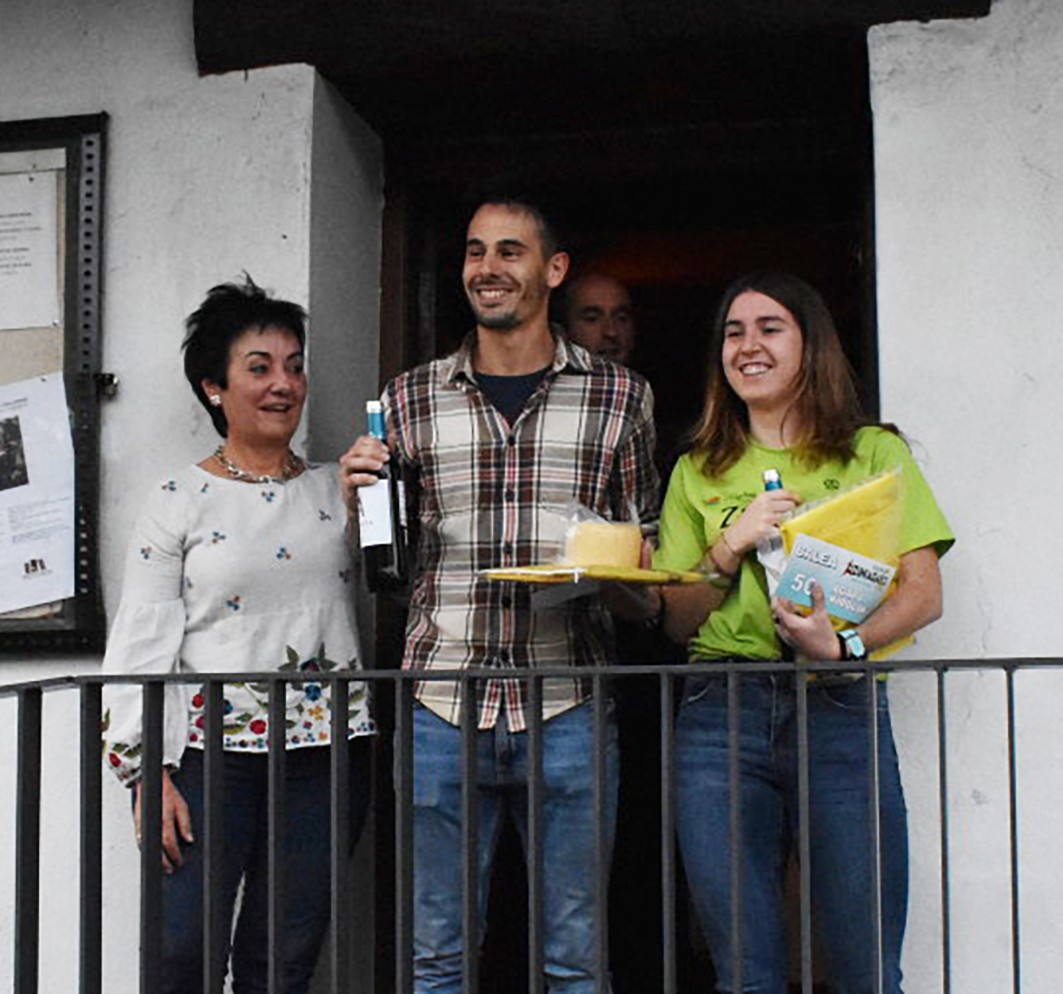 Chakib Lachgar eta Lurdes Oiartzabal nagusi Lizuniagako Igoeran