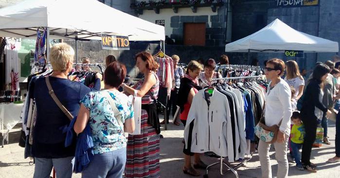 VI. Stock azoka antolatu du astebururako Leitzako Kaxkabeltza elkarteak