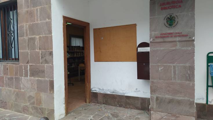 Doneztebeko udal liburutegian opor aurreko egunak