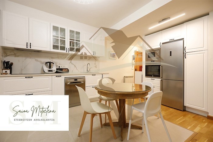 Saioa Mitxelena Inmobiliaria: pisu esklusiboa salgai Palmera-Monteron