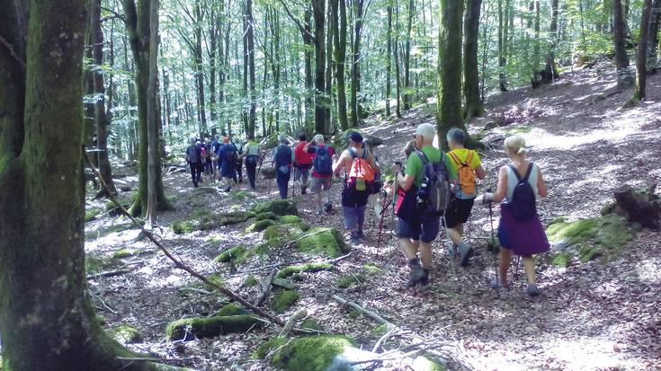 Urteko azken ateraldia Etxalarren eginen dute abenduaren 21ean Arkupeak elkarteko mendizaleek