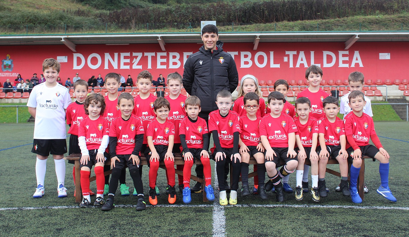 Osasuna Fundazioko bi talde ari dira aurten ere Donezteben entrenatzen