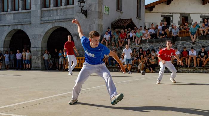Leitzako Plazako Pilota Txapelketan izena emateko epea ireki dute