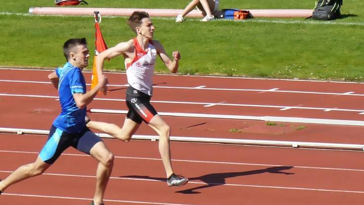 Eñaut Arburua lesakarrak 400 metro hesiduneko Gipuzkoako txapelketa irabazi du