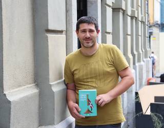 'Esnatu ala hil' liburua aurkeztuko dute ortziralean Arantzan