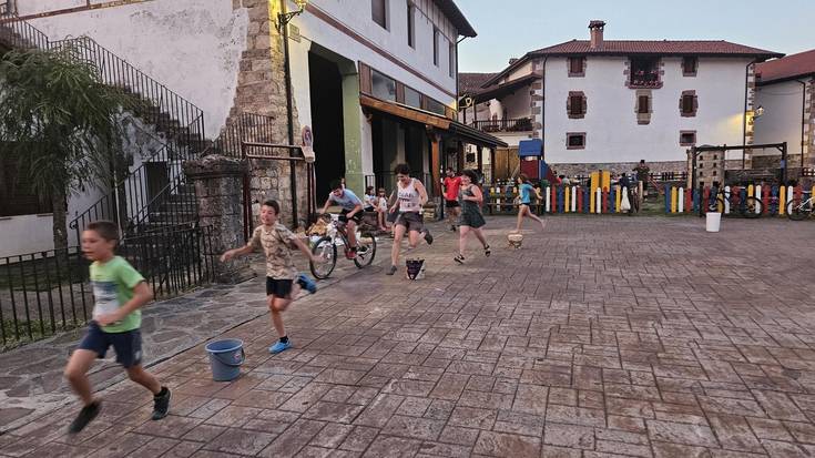 Modu berezian ospatu dituzte sanjoanak Berroetan