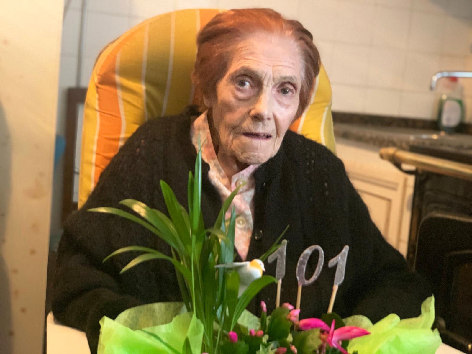Ehun eta bat urte bete ditu martxoaren 16an Barbeneko Juliana Elizalde etxalartarrak