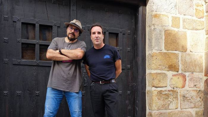 Joseba Irazokik eta Lagunak eta Pettik diskoa atera dute elkarrekin