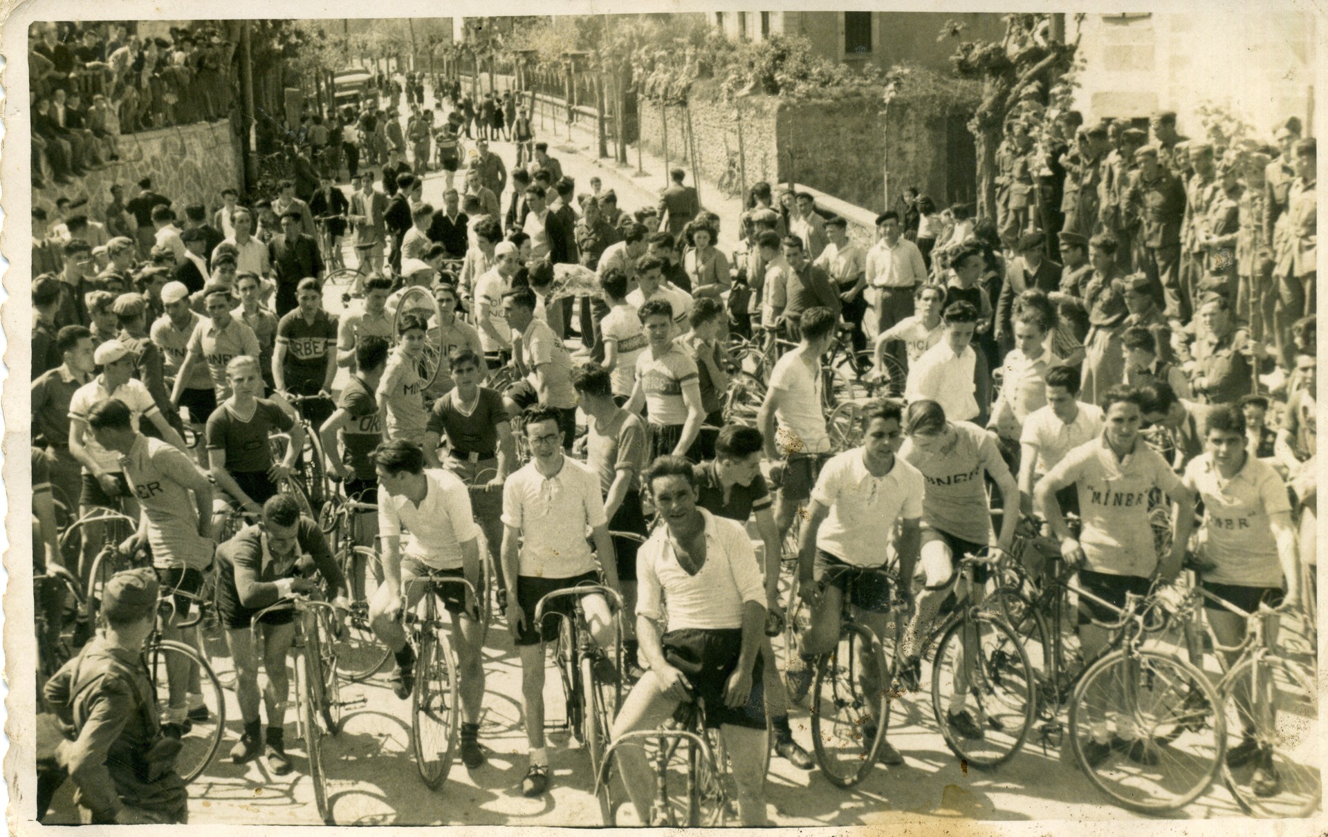 1947an lehenbiziko ziklo-kros lasterketa Beran