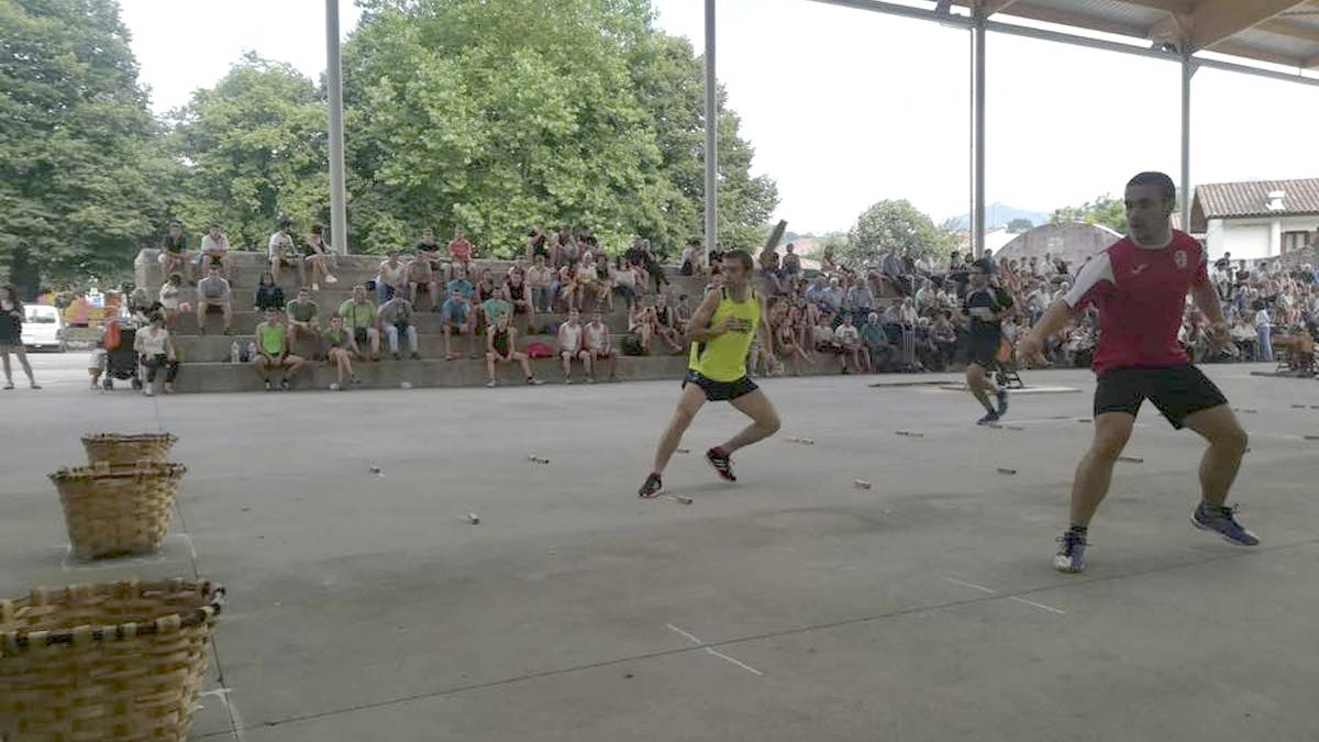 Berroetako Asier Gamio Euskal Herriko gizonezkoen lokotx-biltze txapelketako finalean izanen da