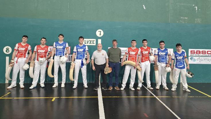 Doneztebarrak nagusi Iruñeko Alde Zaharreko erremonte txapelketako final laurdenetako lehen jardunaldian