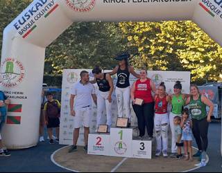 Euskal Herriko Emakumezkoen Aizkolari Txapelketan podiumera igo da Nerea Sorondo