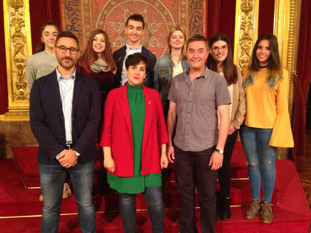 Doneztebeko Mendaur institutuko ikasleak Euroscolan saritu dituzte