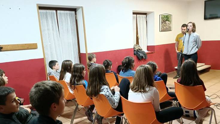 Arantzan eta Legasan eginen dituzte abendu hondarrean Nafarroako bertso eskoletako haurren topaketak