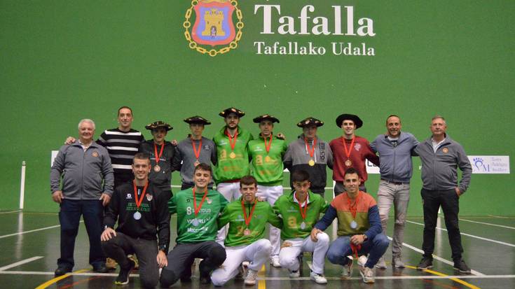 Canabalek eta Apeztegiak irabazi dute Nafarroako kluben arteko eskuz binakako pilota txapelketa ohorezko mailan