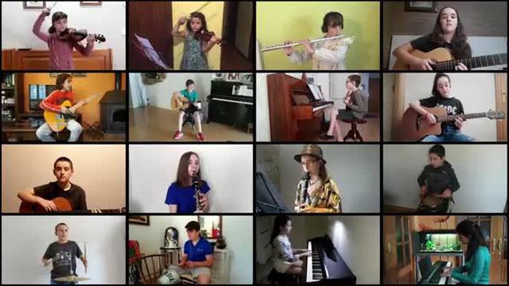 Berako Isidoro Fagoaga Udal Musika Eskolako ikasleak buru-belarri ari dira lanean