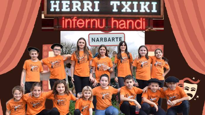 Antzerkiaren bitartez herriko atautxi eta amatxiei omenaldia egin diete Narbarteko neska-mutikoek