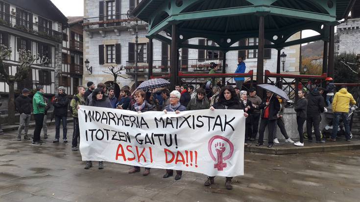 Emakume Taldearen aurkezpena eta emakumeentzako tailerra asteazkenean Lesakan