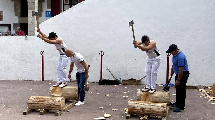 Herri kirolak hartu du Zubietako plaza