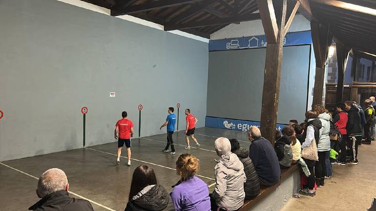 Aurtizko Koianea Ttikiko pilota txapelketako final laurdenak jokatuko dituzte larunbat goizean