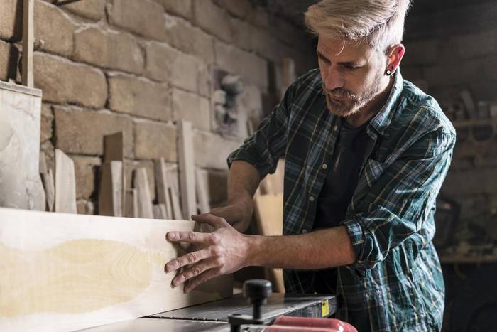 Zura eta harria: ezinbertzeko materialak