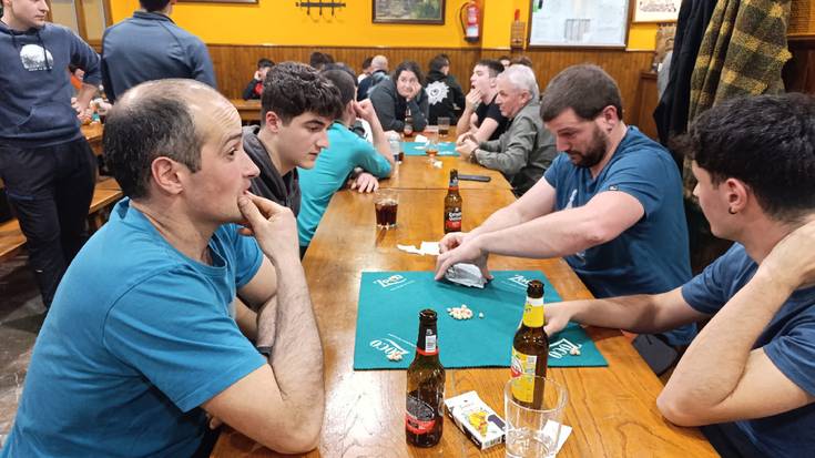 [ARGAZKIAK] Hogei bikote aritu dira Ulibeltzak-Biltokiko mus txapelketako bigarren jardunaldian