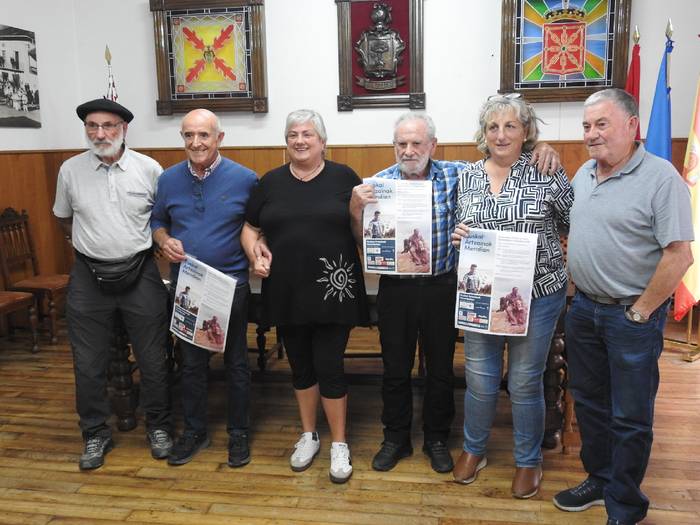 Urriaren 5ean Donezteben eginen den ‘Euskal Artzainak Mendian’ bazkarirako txartelak hartzeko azken egunak dira