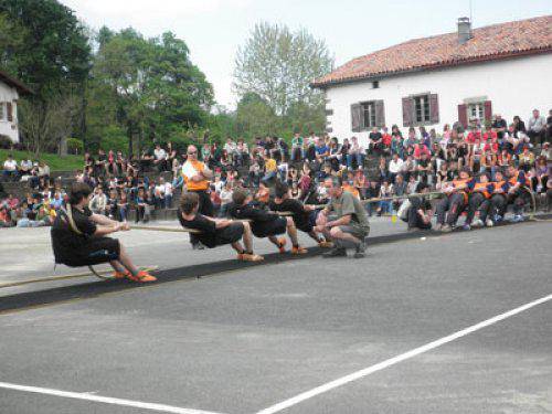 Aski berdindua hasi da Nafarroako 4x4 sokatira txapelketa