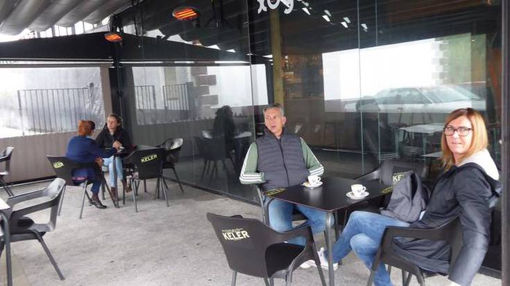 Pandemia garaian espazio publikoa okupatuz handitutako terrazak kendu beharko dituzte Beran