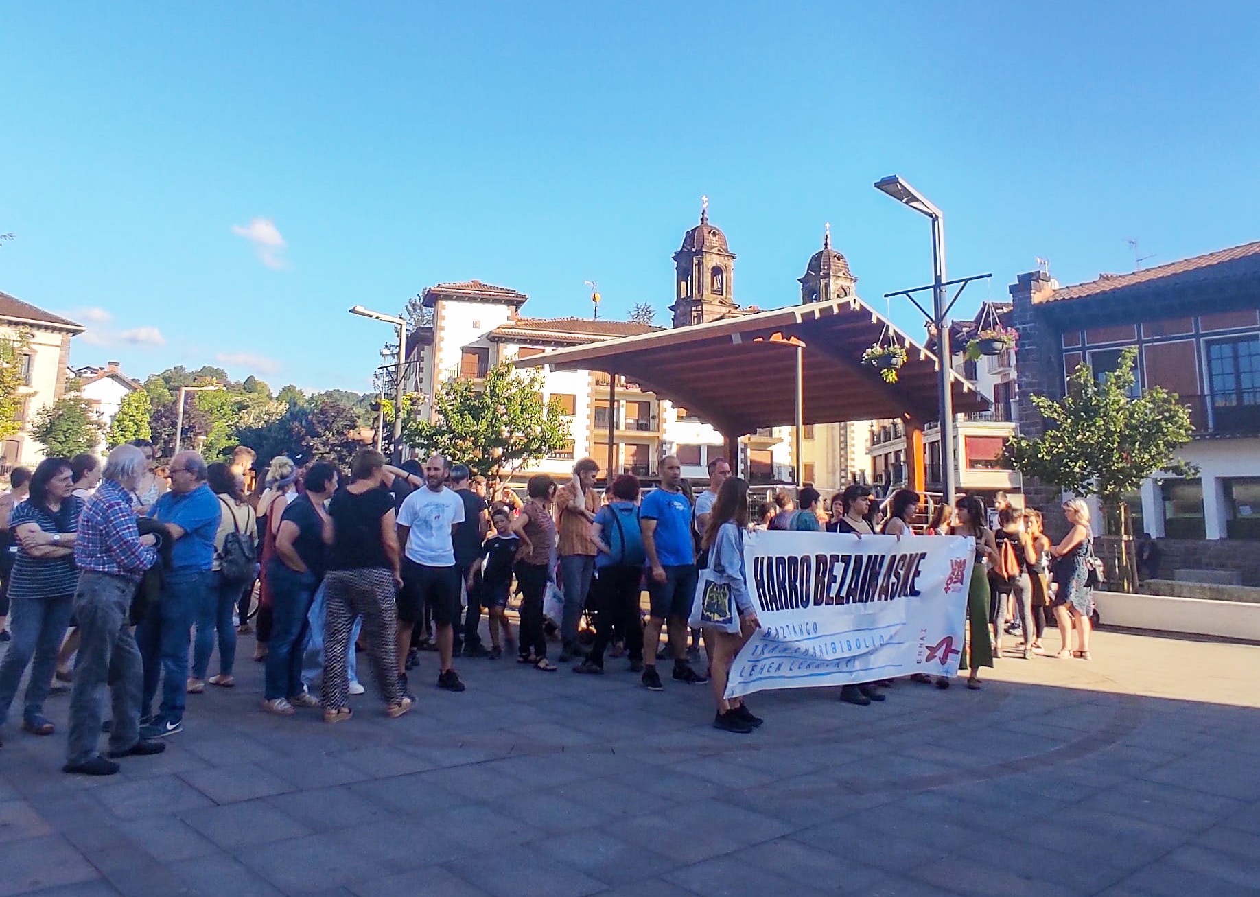 Harro Baztan taldeak elkarretaratzea deitu du asteazkenean Erratzun LGTBI+ eskubideen alde