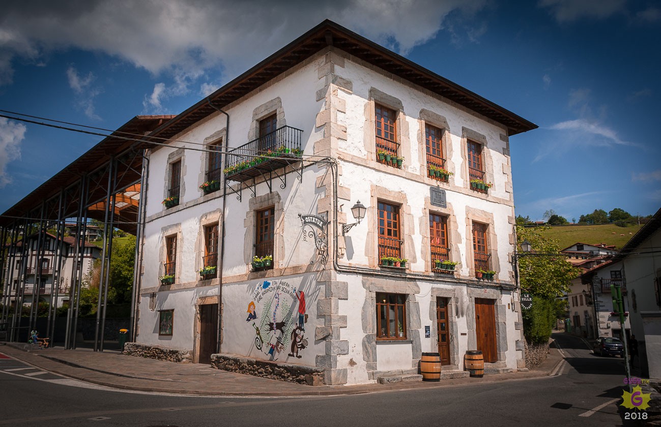 La Villa ostatua eta jatetxea alokairuan eman nahi du Igantziko Udalak
