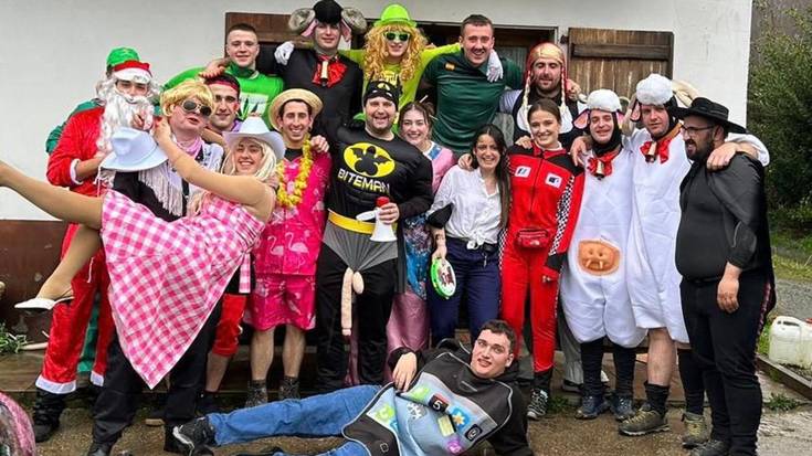 [ARGAZKIAK] Umore ederrarekin ospatu dituzte inauteak Almandozen