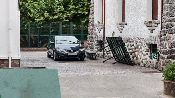 Berako bestetan txosnagunean egindako erasoak salatu ditu txosna batzordeak