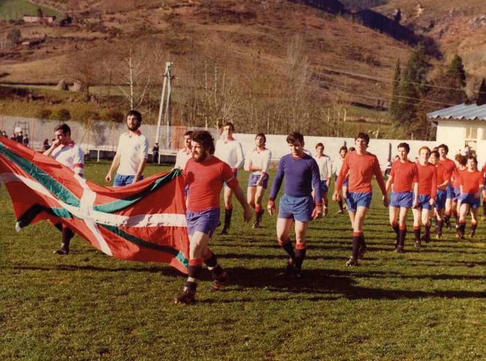 Baztango futbolak 100 urte gibeletik eta aunitz aitzinetik