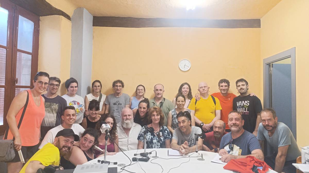 Arantzako Aek-ko ikasleek irratsaioa eskaini digute