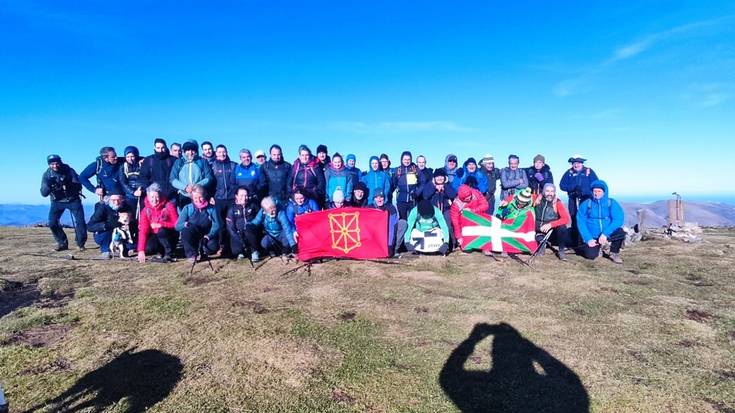 Urteroko legez, urtea borobiltzeko Legatera eta Auzara ateraldiak egin dituzte Baztango Mendigoizaleek