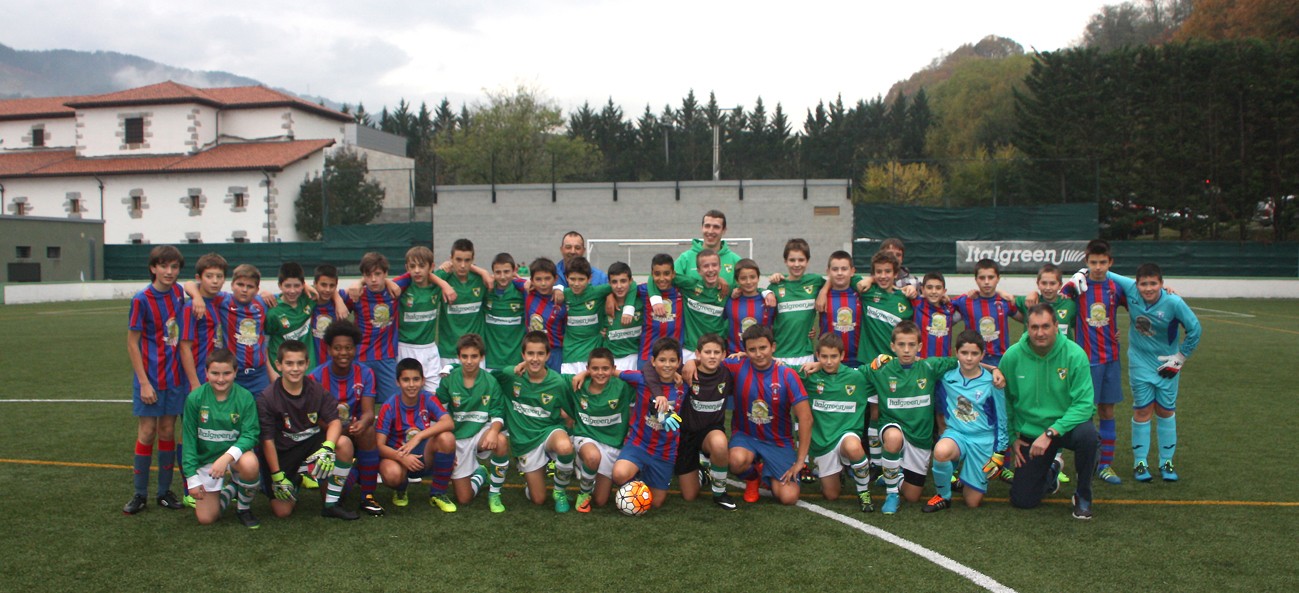 Infantil mailako futbol derbia jokatuko dute Beti Gazte eta Gure Txokoako mutilek