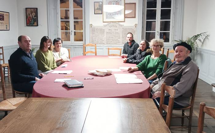 Sarako zentro sozialean bazkaltzen dutenek, erretreta soldataren arabera ordainduko dute