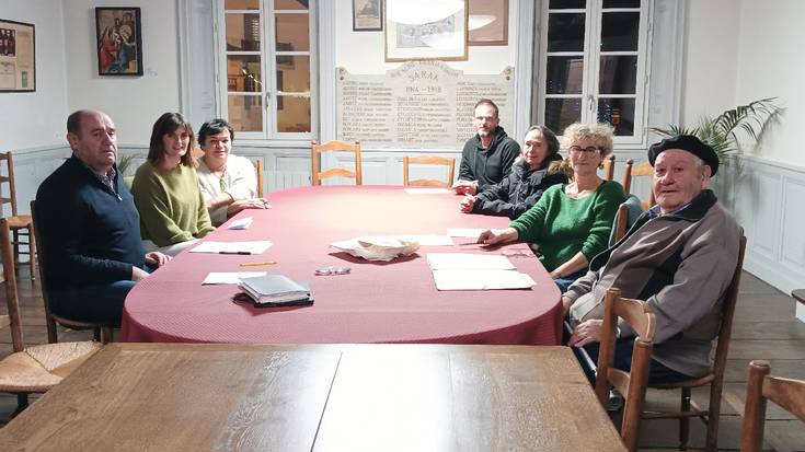 Sarako zentro sozialean bazkaltzen dutenek, erretreta soldataren arabera ordainduko dute