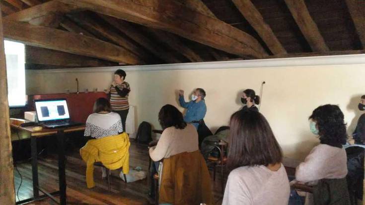 Haur parkeak zaharberritzeko proiektuak garatuko dituzte auzolanean Baztanen