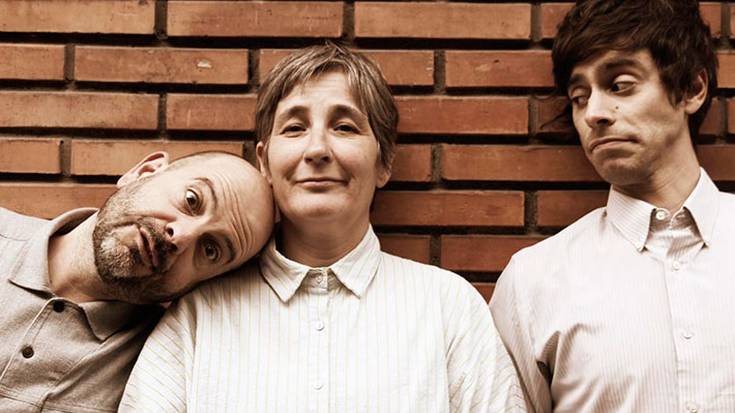 'Alperrak, tunanteak eta maleanteak' antzerkia Lesakan