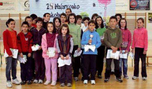 Bertsopaper lehiaketako sariak banatu dira Baztan-Malerrekan