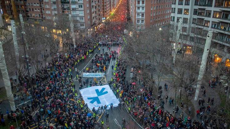 Larunbatean Bilboko manifestaziora joateko autobusak antolatu dituzte eskualdeko hainbat herritan