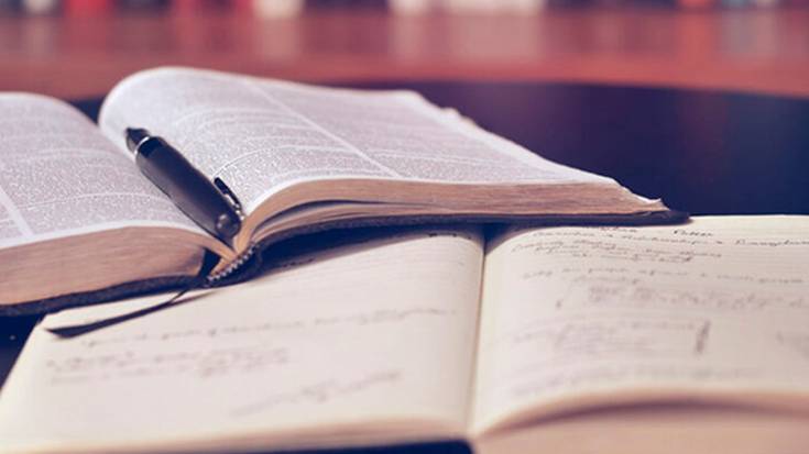 Iruñeko Udalak Egile Berrientzako Euskarazko Literatur Lehiaketa eta Hitzen Mintegia zikloak antolatu ditu