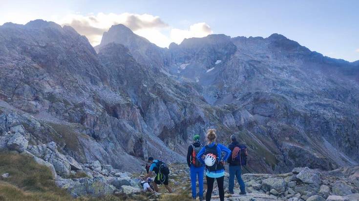 [ARGAZKIAK] Aurrera Mendi Taldekoak Pirinioetan ibili dira asteburuan