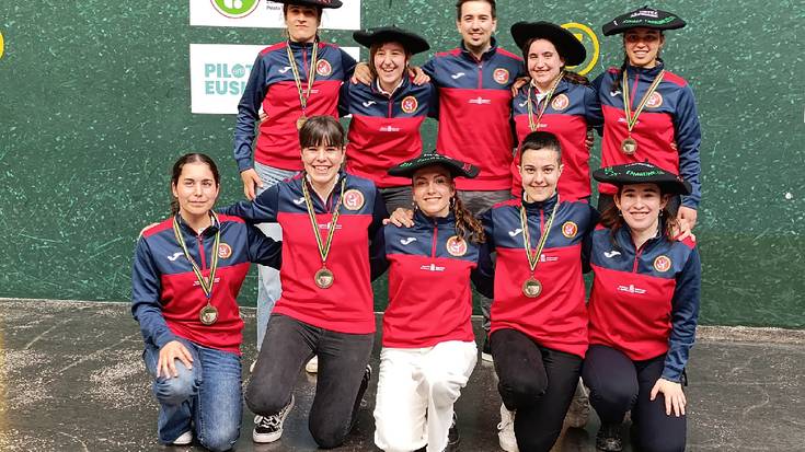 Eskualdeko emakume pilotariak GRABNIko txapeldun