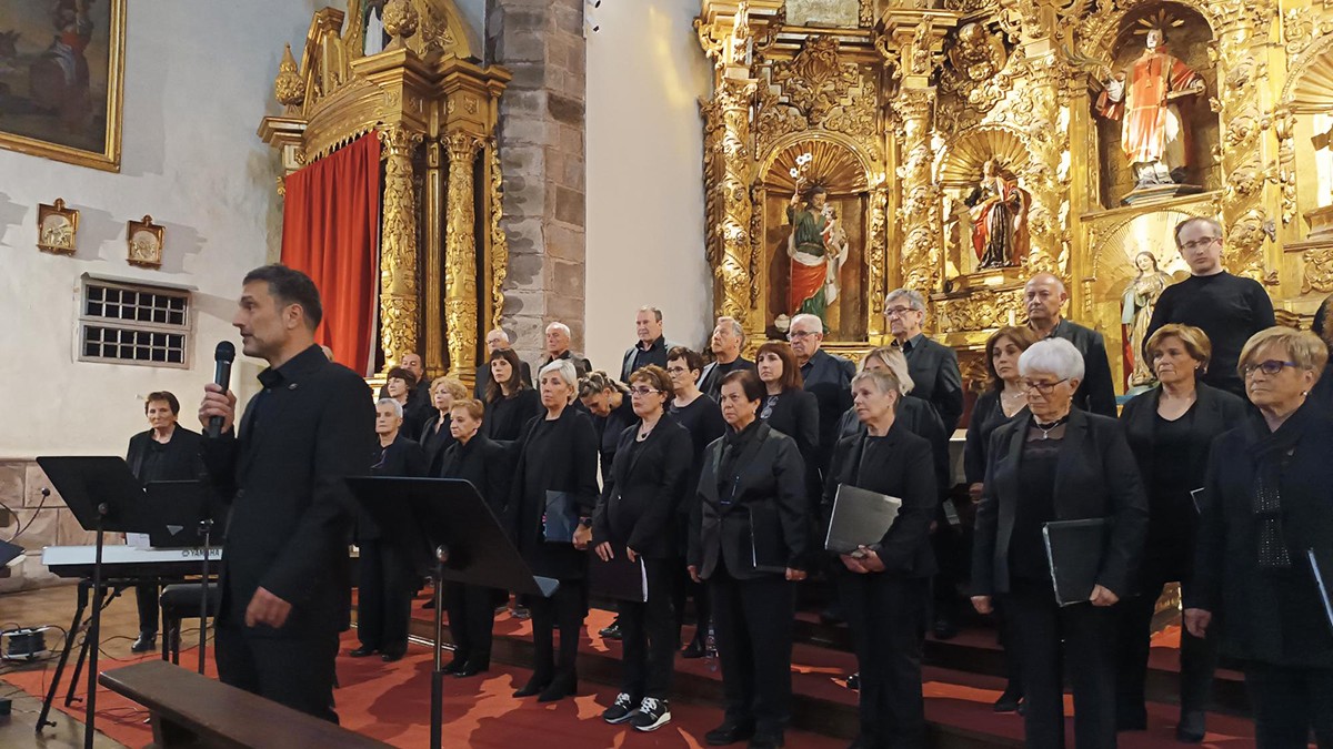 Arrakastatsua izan da Mendi Abesbatzak Malerrekako Egun Solidarioan emandako kontzertua